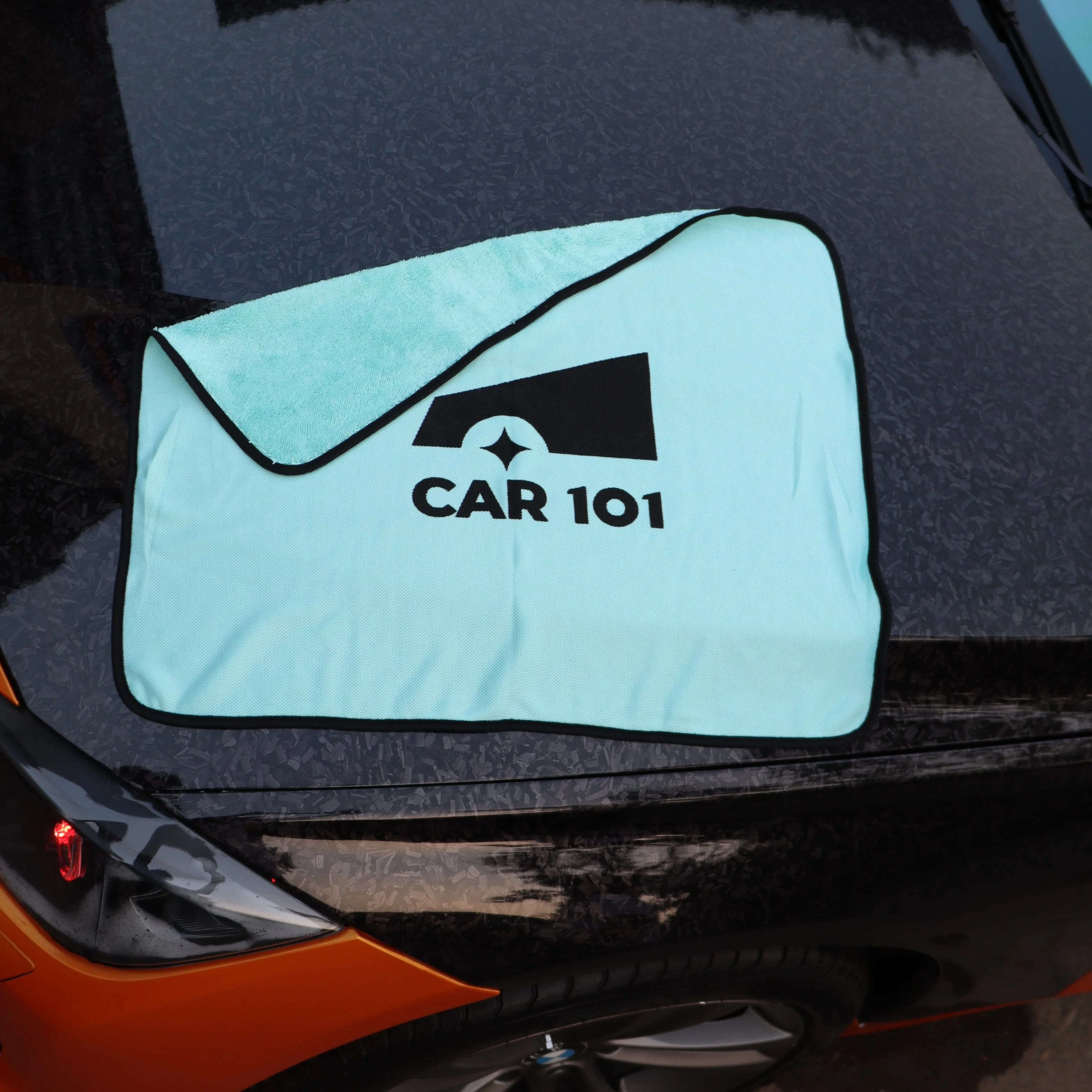 CAR101 600 GSM Twisted Loop Drying Towel - Image 8